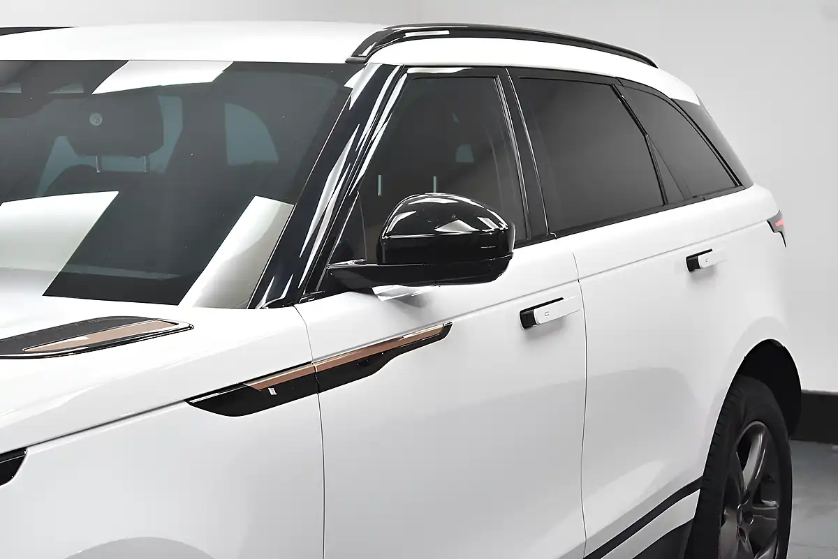 Used 2021 Land Rover Range Rover Velar R-Dynamic White - Interior and Exterior details 7