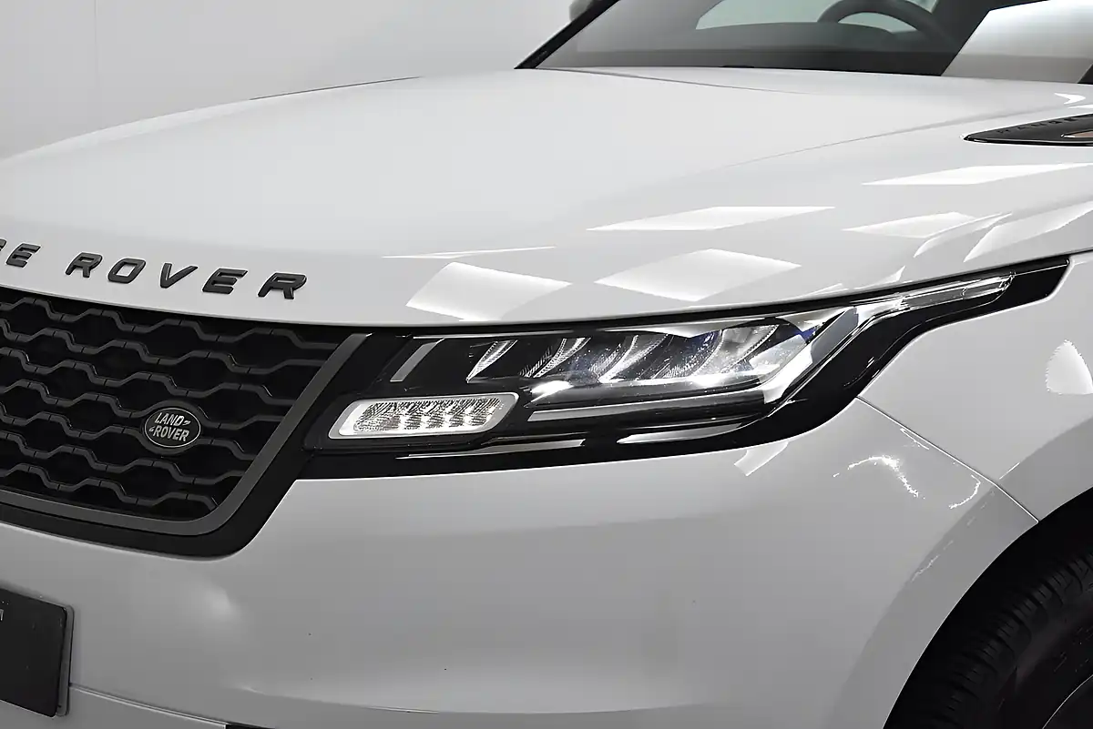 Used 2021 Land Rover Range Rover Velar R-Dynamic White - Interior and Exterior details 9
