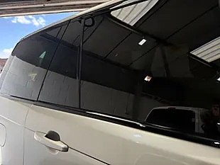 Used 2021 Land Rover Range Rover Vogue Silver - Interior and Exterior details 14