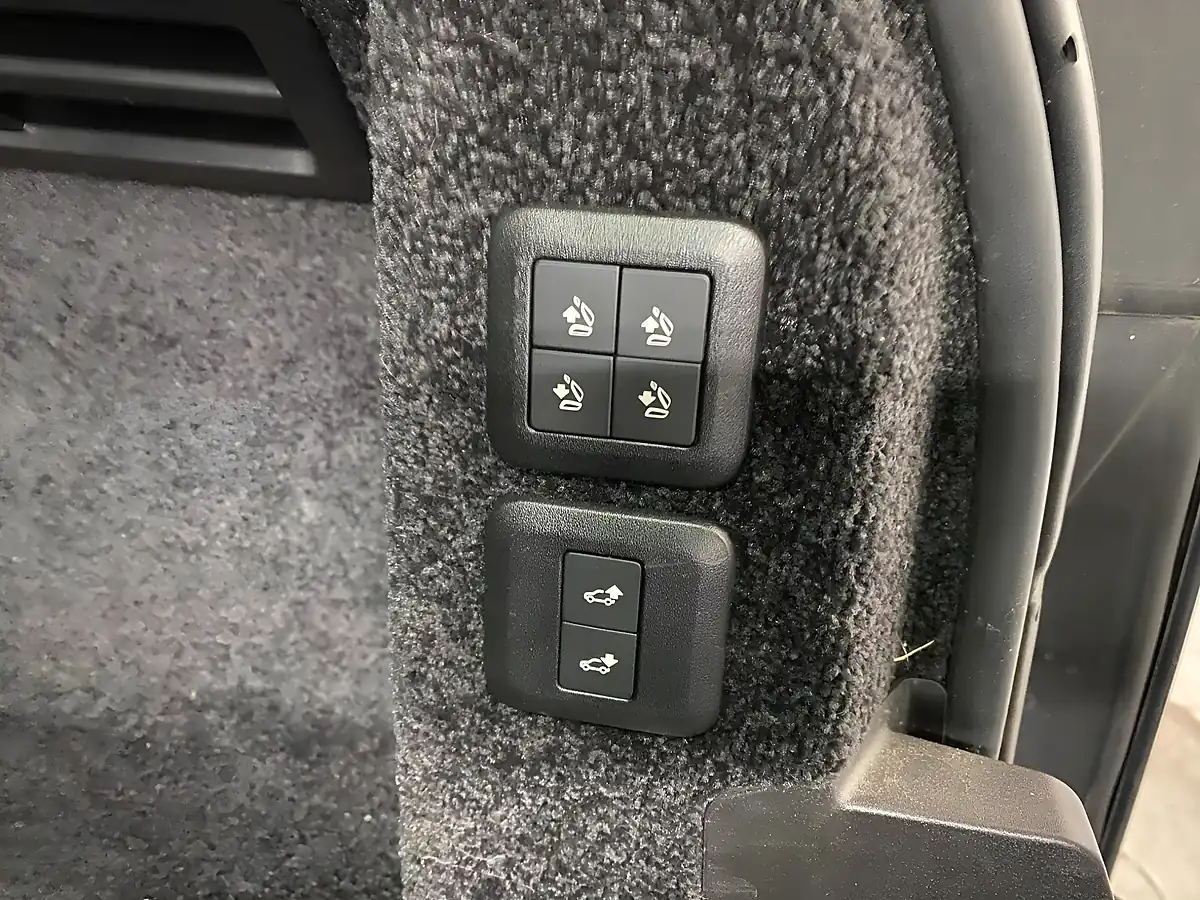 Used 2021 Land Rover Range Rover Westminster Black Black - Interior and Exterior details 14