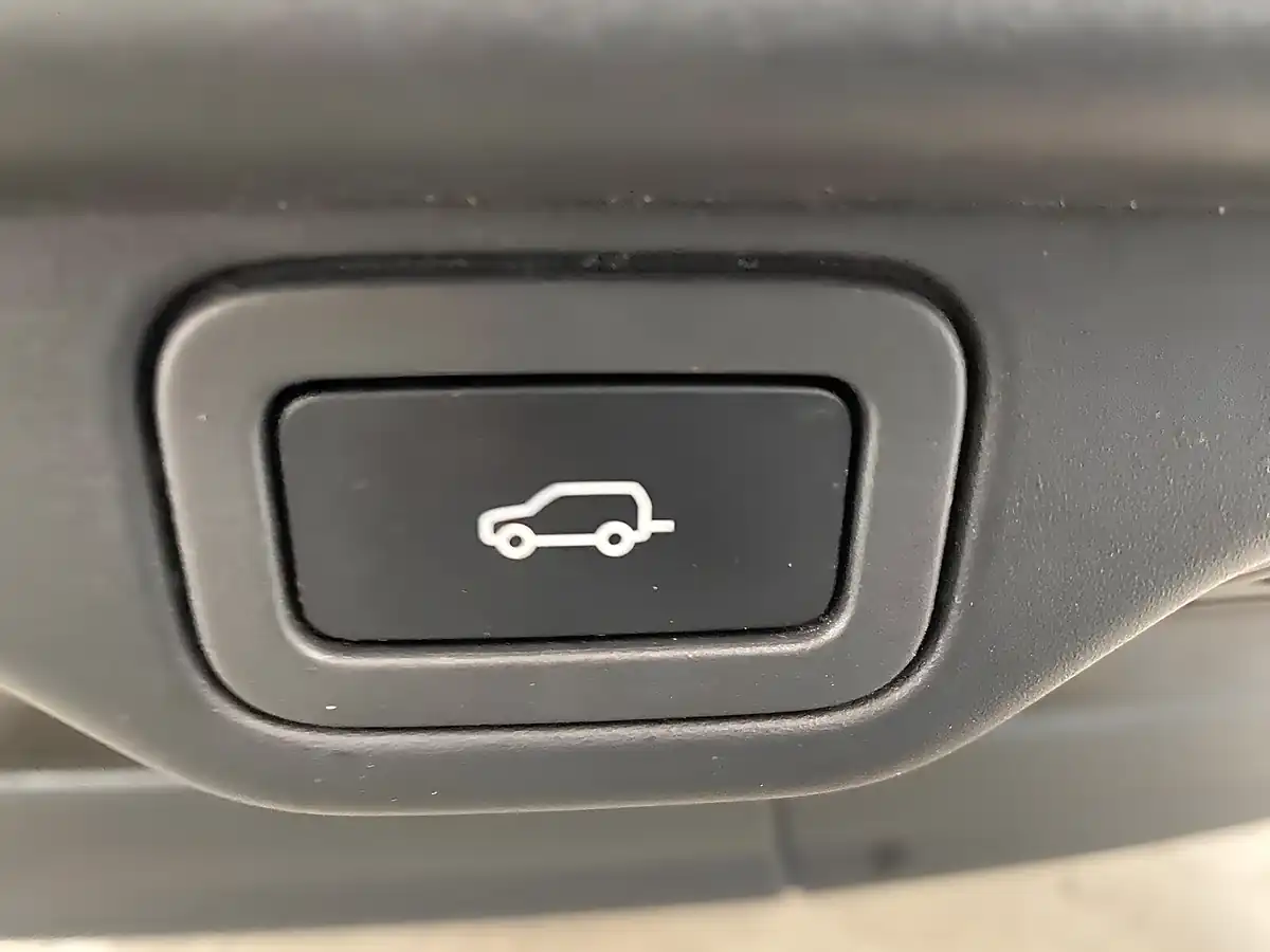 Used 2021 Land Rover Range Rover Westminster Black Black - Interior and Exterior details 15