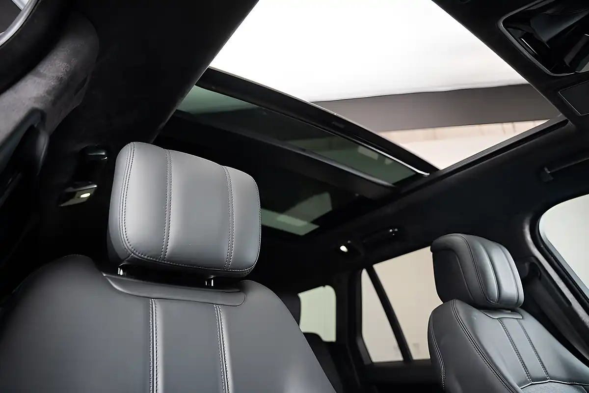 Used 2021 Land Rover Range Rover Westminster Black Grey - Interior and Exterior details 3