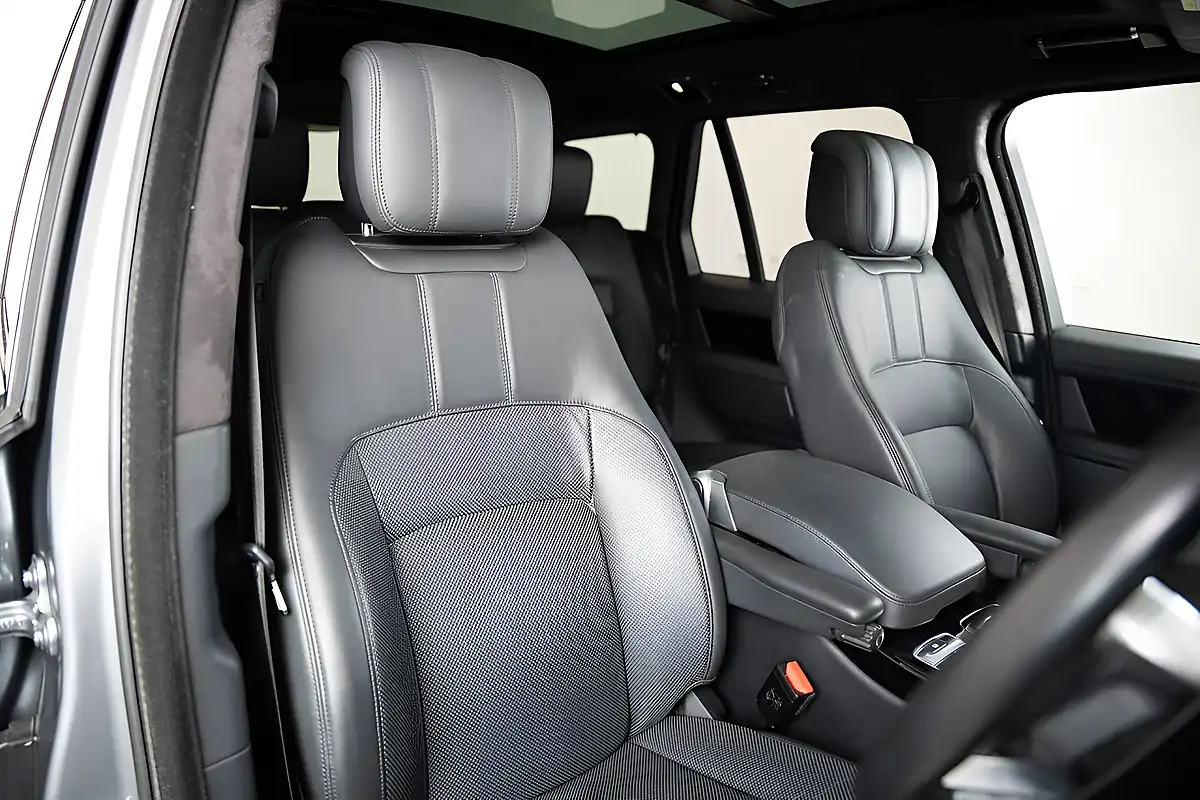 Used 2021 Land Rover Range Rover Westminster Black Grey - Interior and Exterior details 9