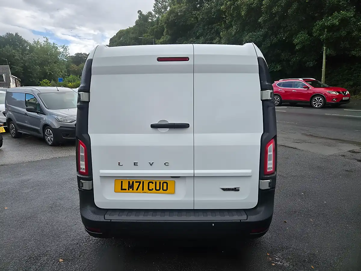 Used 2021 Levc VN5 Business Van White - Interior and Exterior details 11