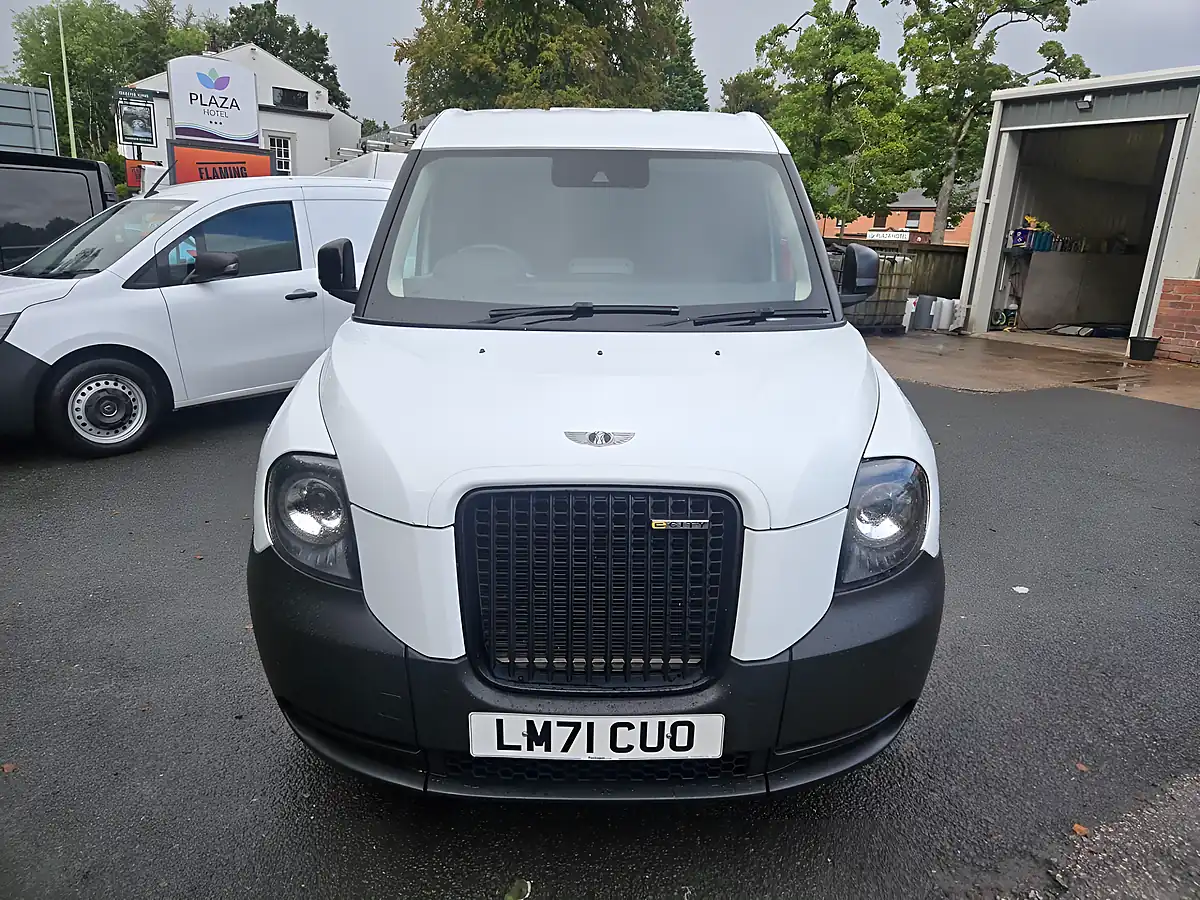 Used 2021 Levc VN5 Business Van White - Interior and Exterior details 2