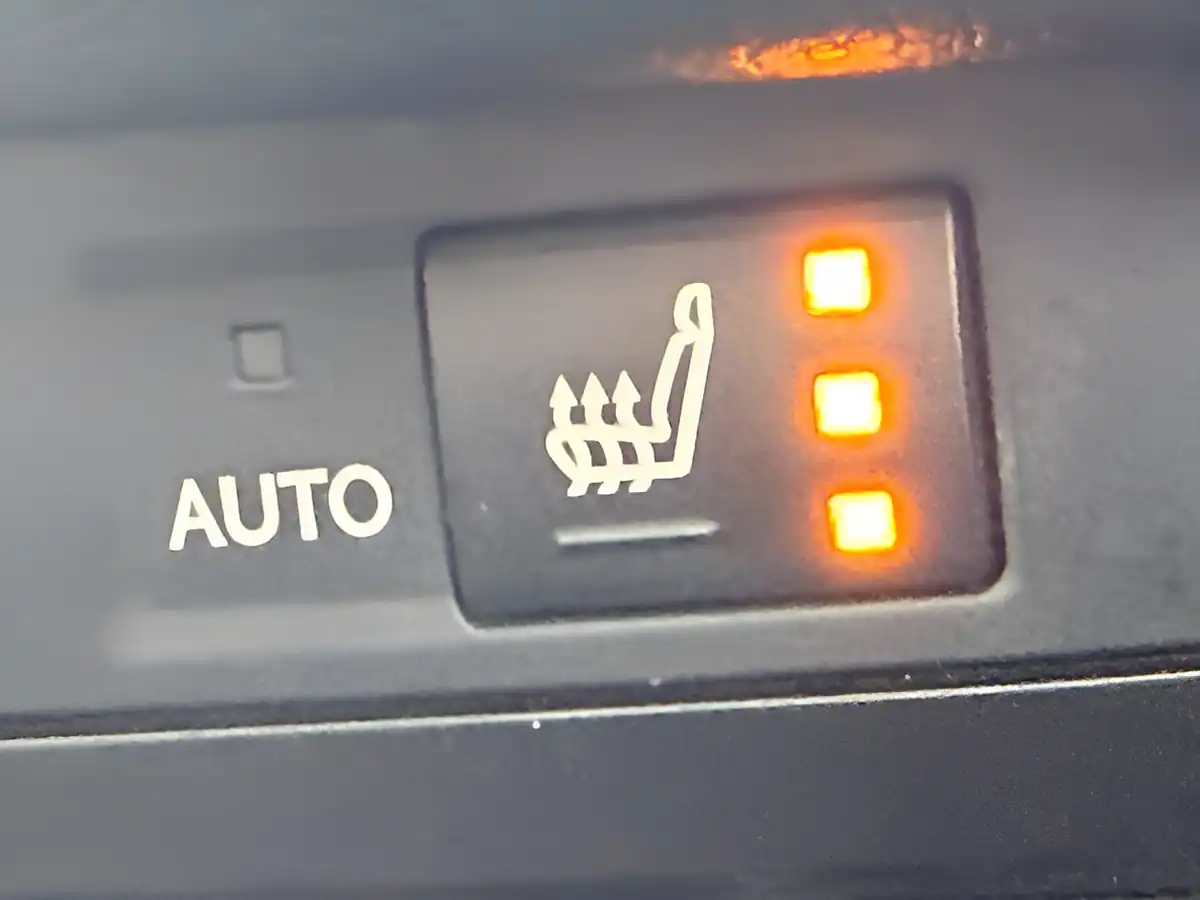 Used 2021 Lexus Es F Sport White - Interior and Exterior details 14