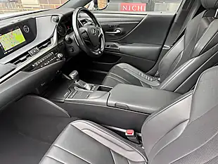 Used 2021 Lexus Es F Sport White - Interior and Exterior details 17