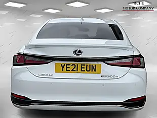 Used 2021 Lexus Es F Sport White - Interior and Exterior details 19
