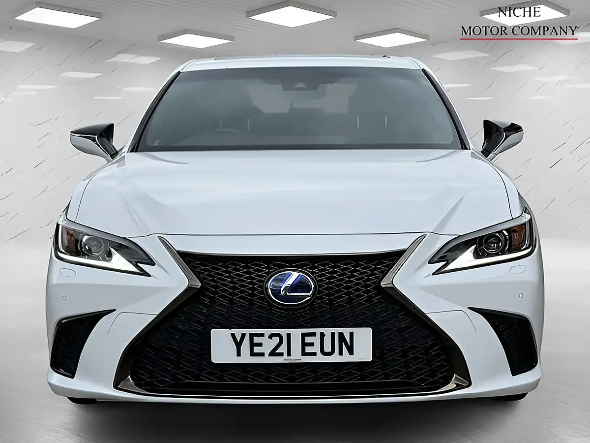 Used 2021 Lexus Es F Sport White - Interior and Exterior details 2
