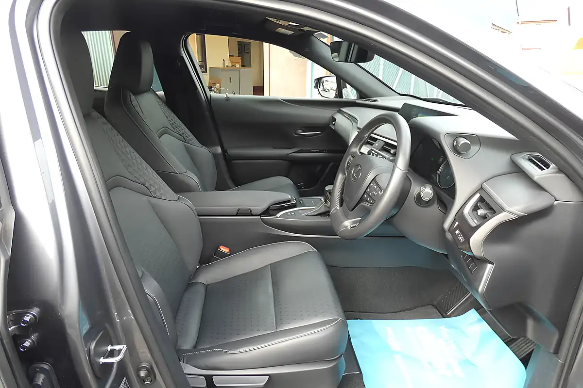 Used 2021 Lexus Ux Grey - Interior and Exterior details 9