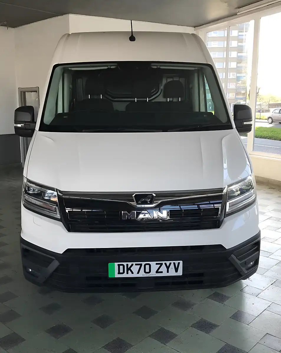 Used 2021 Man Tge High Roof White - Interior and Exterior details 4
