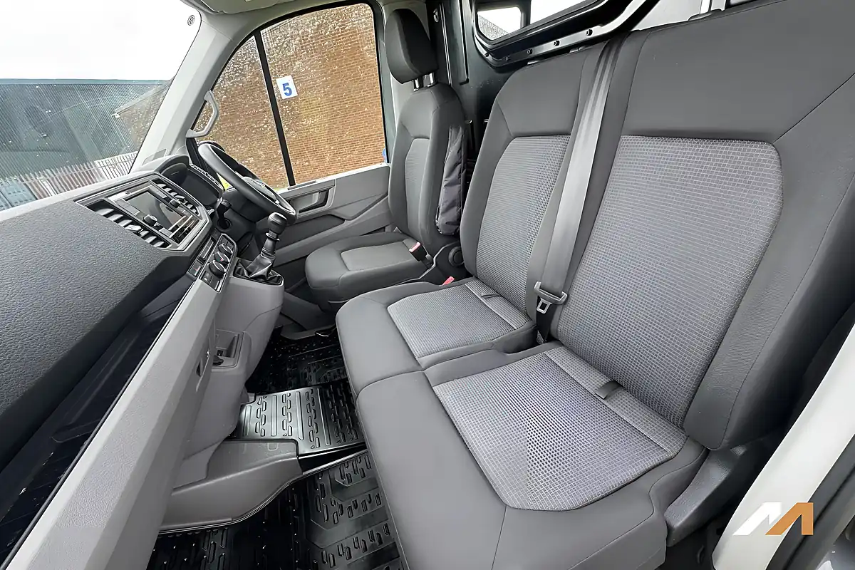 Used 2021 Man Tge Standard Medium Roof Grey - Interior and Exterior details 17