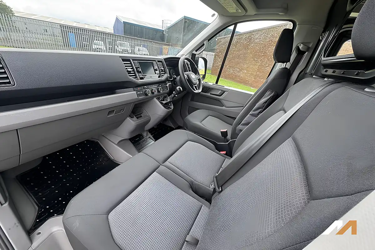 Used 2021 Man Tge Standard Medium Roof Grey - Interior and Exterior details 18