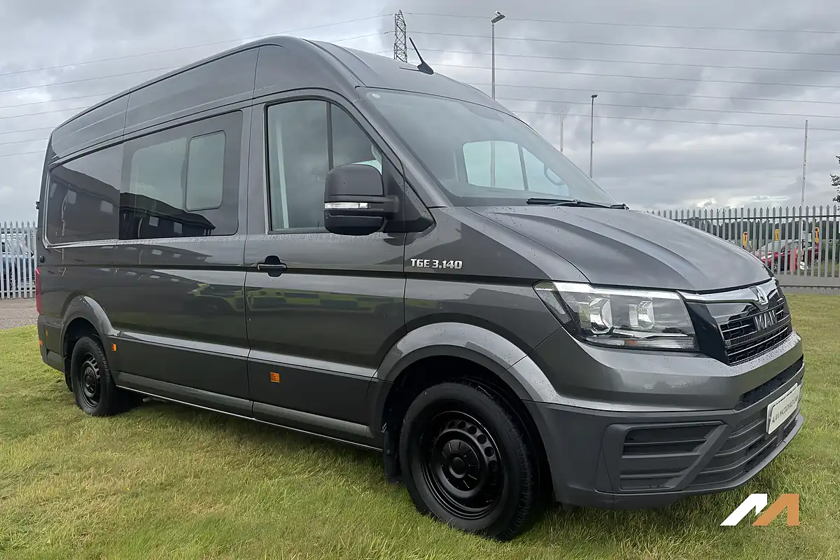 Used 2021 Man Tge Standard Medium Roof Grey - Interior and Exterior details 2