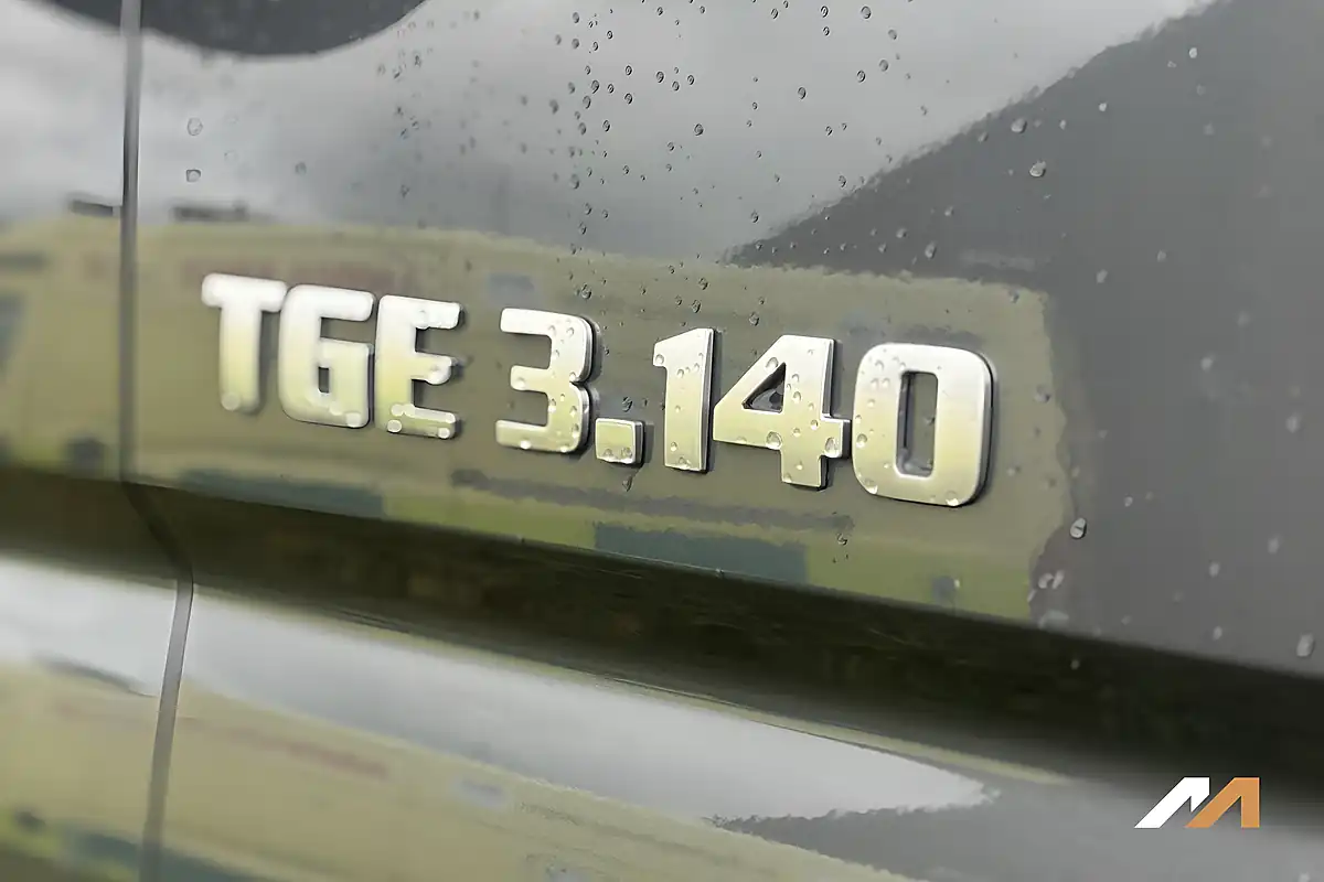 Used 2021 Man Tge Standard Medium Roof Grey - Interior and Exterior details 6