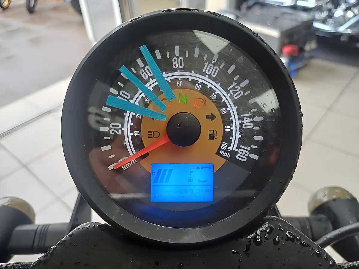 Used 2021 Mash Two Fifty 250 Scrambler Matt Silver - Interior and Exterior details 15
