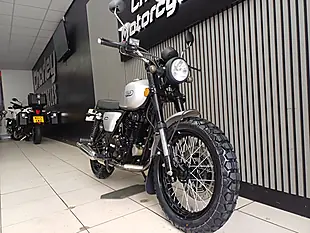 Used 2021 Mash Two Fifty 250 Scrambler Matt Silver - Interior and Exterior details 9