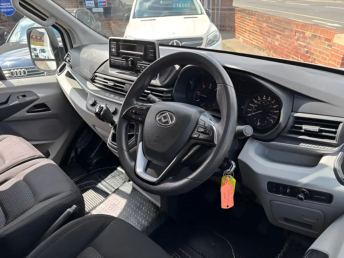 Used 2021 Maxus Deliver 9 L3 H2 White - Interior and Exterior details 11