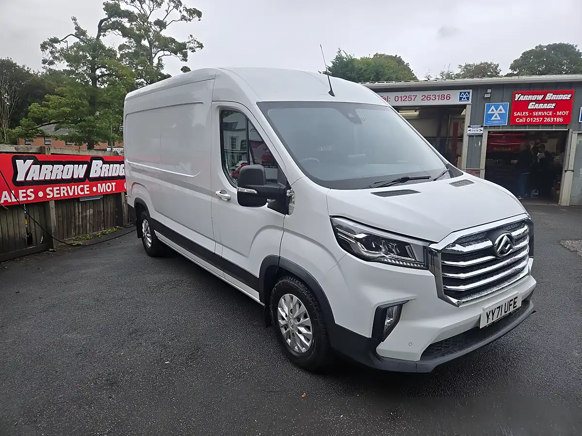 Used 2021 Maxus Deliver 9 Lux High Roof White - Front View