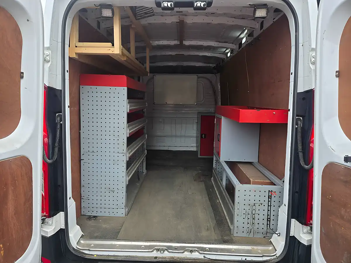 Used 2021 Maxus Deliver 9 Lux High Roof White - Interior and Exterior details 10