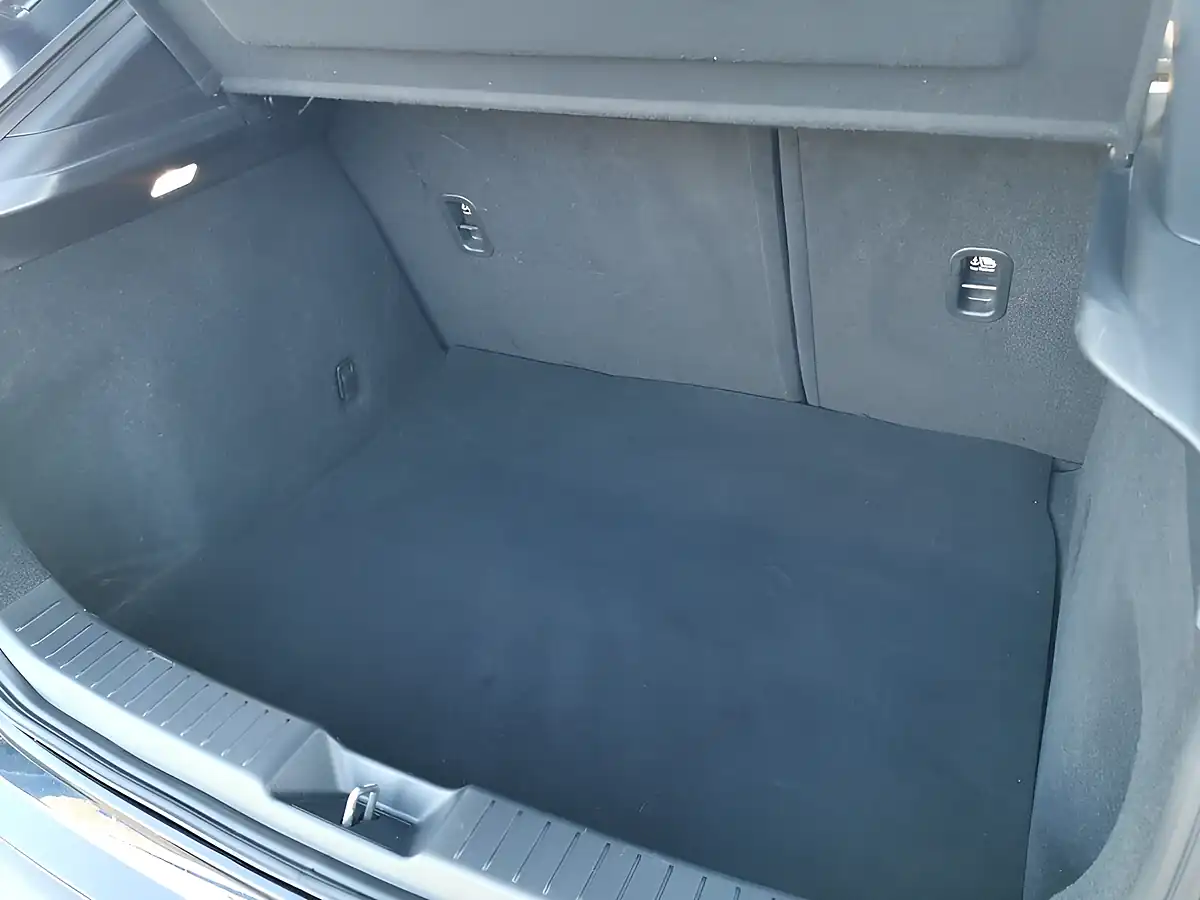 Used 2021 Mazda CX-30 Se-L Deep Crystal Blue - Interior and Exterior details 12