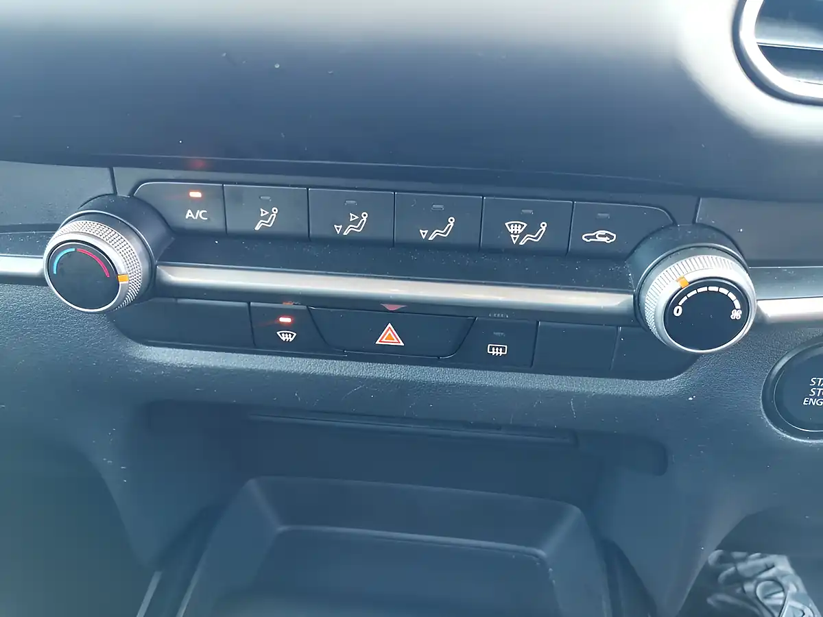 Used 2021 Mazda CX-30 Se-L Deep Crystal Blue - Interior and Exterior details 17