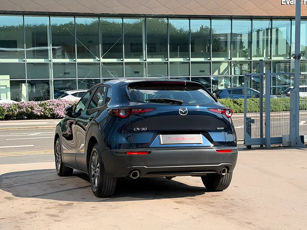 Used 2021 Mazda CX-30 Se-L Lux Blue - Interior and Exterior details 14
