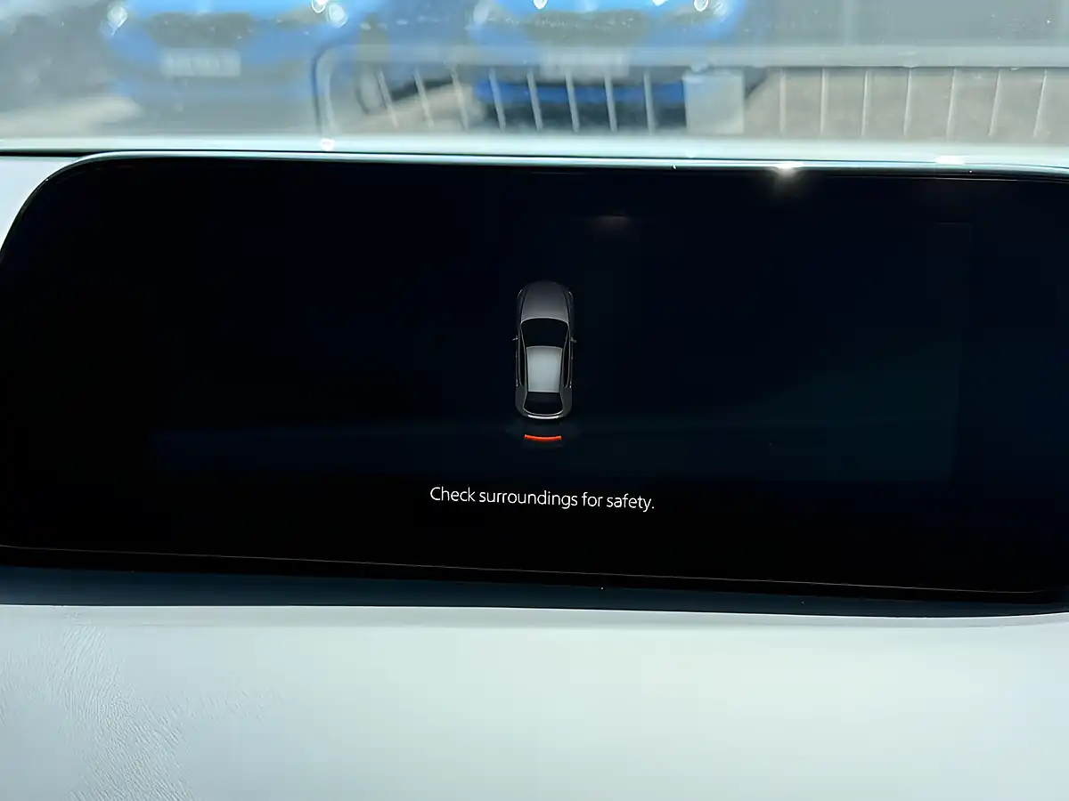 Used 2021 Mazda Mazda3 Se-L White - Interior and Exterior details 20