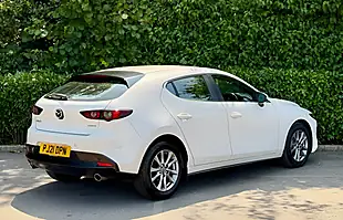 Used 2021 Mazda Mazda3 Se-L White - Interior and Exterior details 4