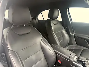 Used 2021 Mercedes-Benz a Class A35 AMG Black - Interior and Exterior details 8