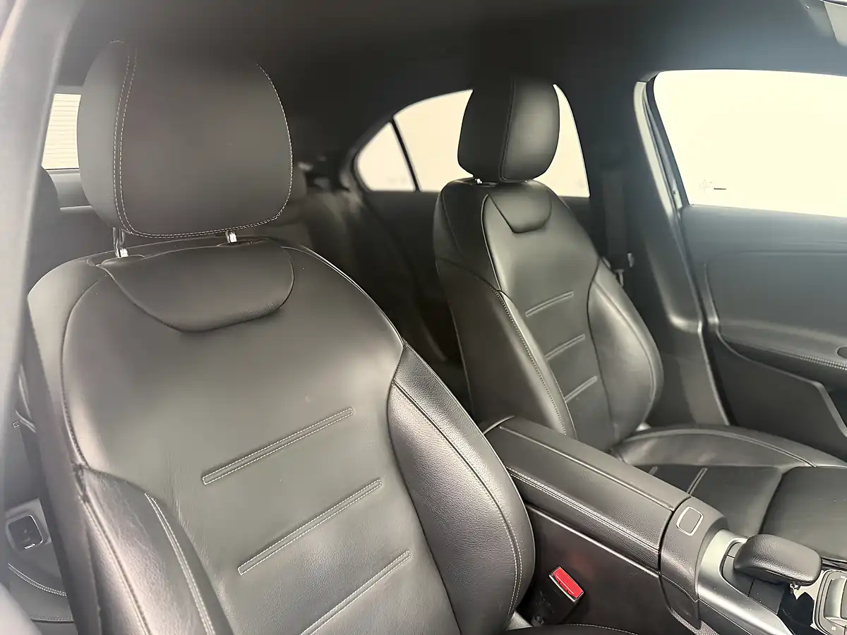 Used 2021 Mercedes-Benz a Class A35 AMG Black - Interior and Exterior details 8