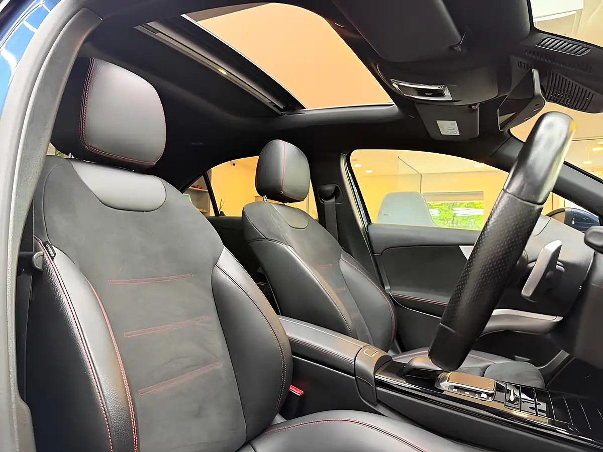 Used 2021 Mercedes-Benz a Class AMG Line Blue - Interior and Exterior details 10