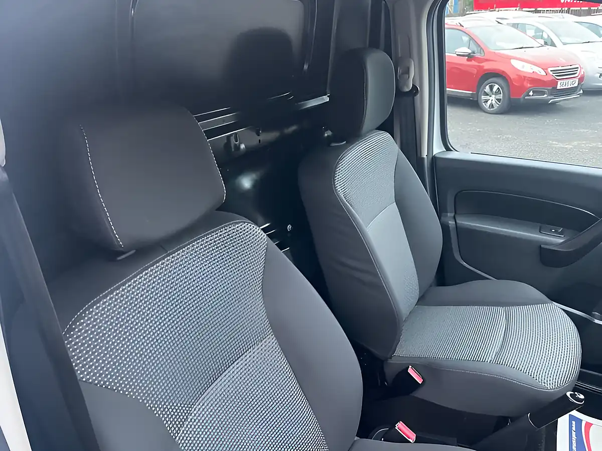 Used 2021 Mercedes-Benz Citan Pure L2 White - Interior and Exterior details 14