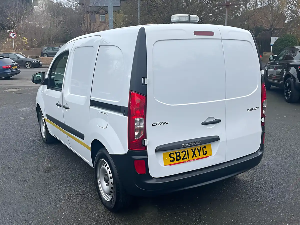 Used 2021 Mercedes-Benz Citan Pure L2 White - Interior and Exterior details 6