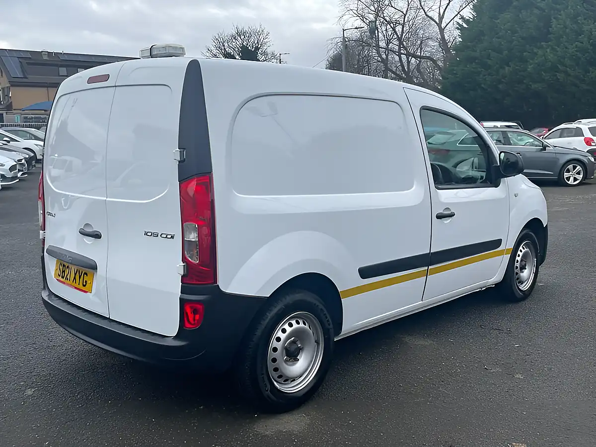 Used 2021 Mercedes-Benz Citan Pure L2 White - Interior and Exterior details 8