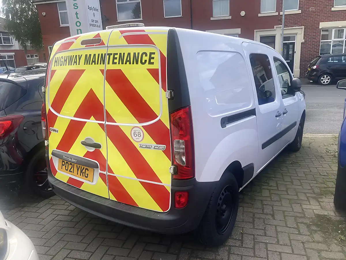 Used 2021 Mercedes-Benz Citan Pure L2 White - Interior and Exterior details 3