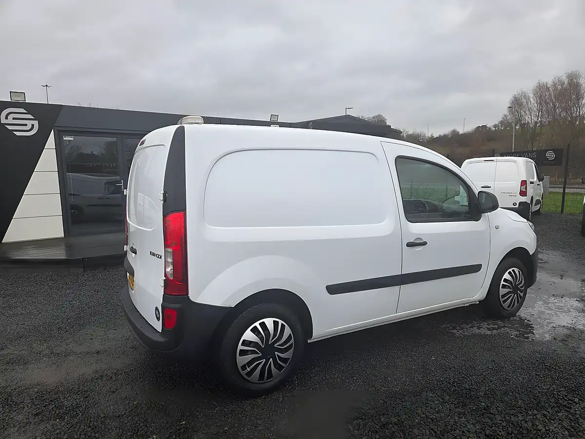 Used 2021 Mercedes-Benz Citan Pure L2 White - Interior and Exterior details 4