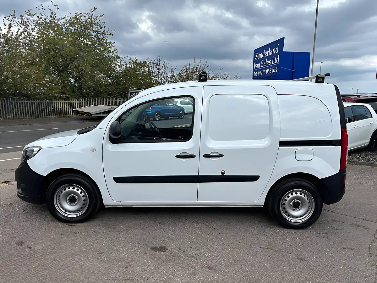 Used 2021 Mercedes-Benz Citan Pure L2 White - Interior and Exterior details 10