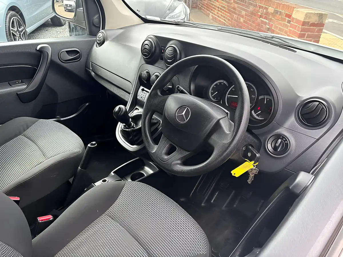 Used 2021 Mercedes-Benz Citan Pure L2 White - Interior and Exterior details 13