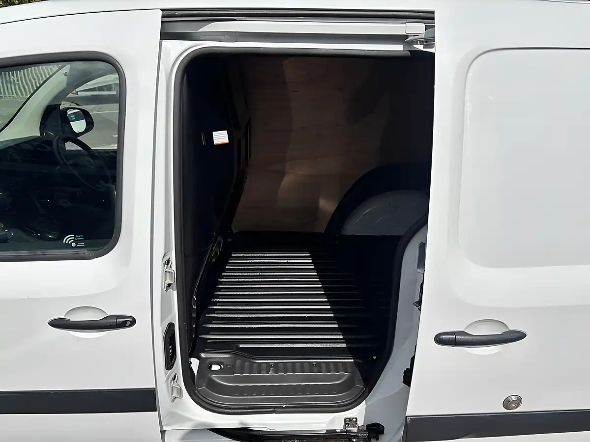 Used 2021 Mercedes-Benz Citan Pure L2 White - Interior and Exterior details 19