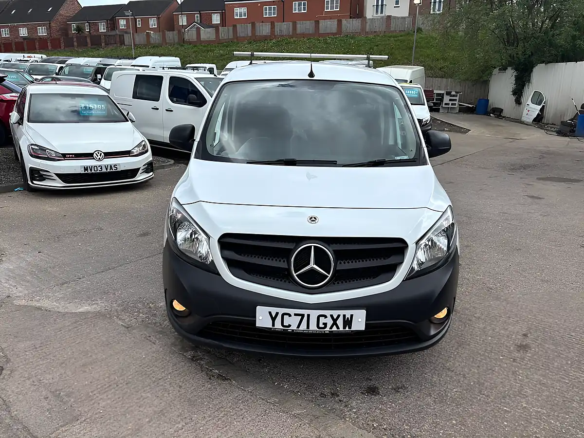 Used 2021 Mercedes-Benz Citan Pure L2 White - Interior and Exterior details 4