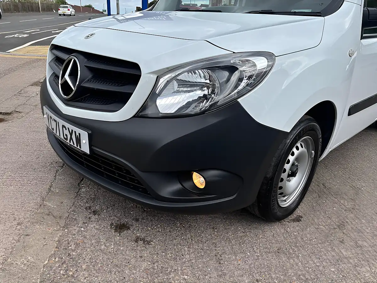 Used 2021 Mercedes-Benz Citan Pure L2 White - Interior and Exterior details 7