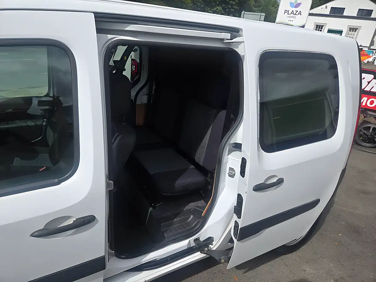 Used 2021 Mercedes-Benz Citan Pure Van White - Interior and Exterior details 6