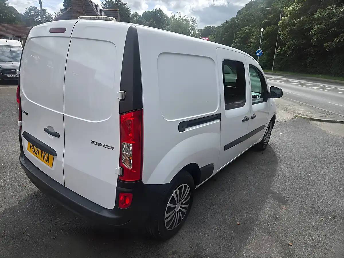 Used 2021 Mercedes-Benz Citan Pure Van White - Interior and Exterior details 9