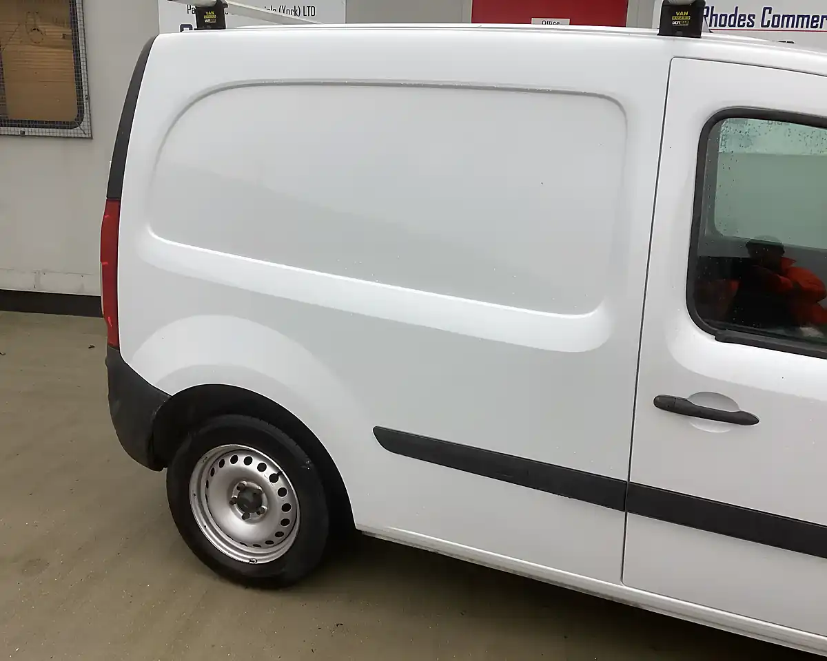 Used 2021 Mercedes-Benz Citan Pure White - Interior and Exterior details 15