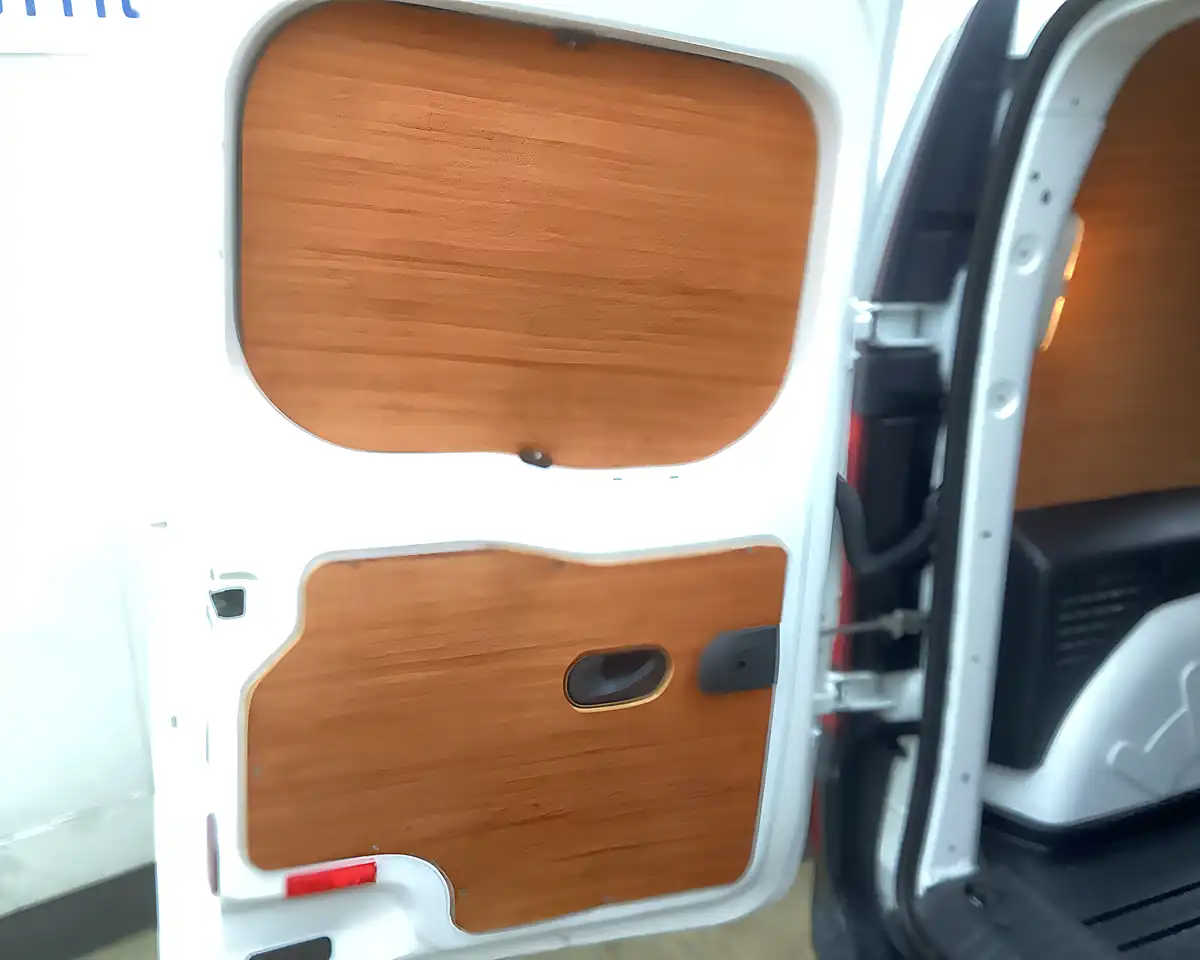 Used 2021 Mercedes-Benz Citan Pure White - Interior and Exterior details 18