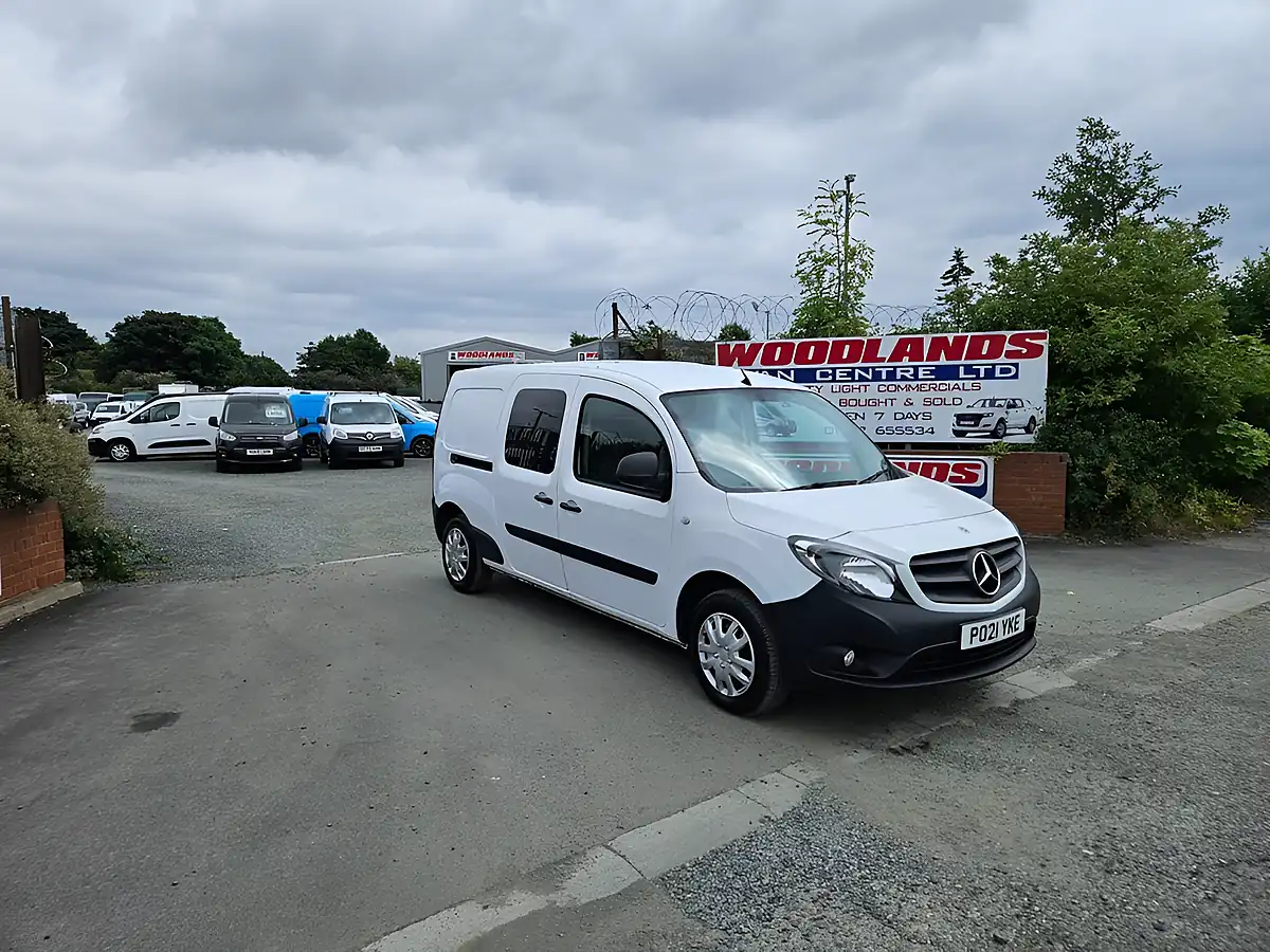 Used 2021 Mercedes-Benz Citan Pure White - Front View