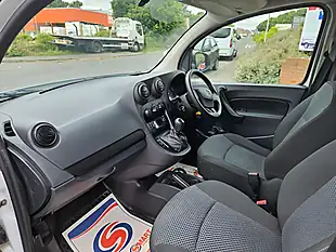 Used 2021 Mercedes-Benz Citan Pure White - Interior and Exterior details 12