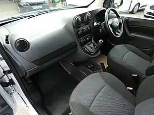 Used 2021 Mercedes-Benz Citan Pure White - Interior and Exterior details 18