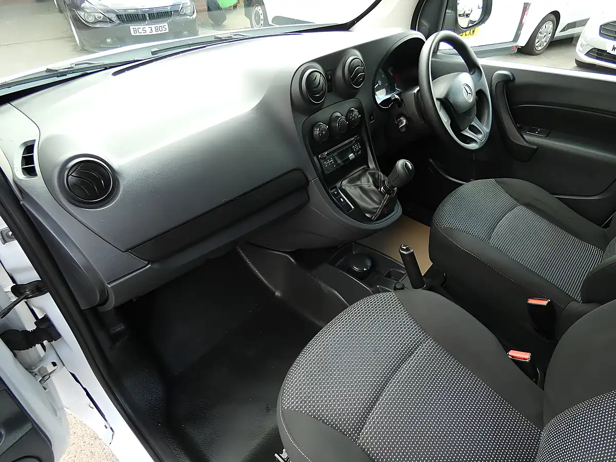 Used 2021 Mercedes-Benz Citan Pure White - Interior and Exterior details 18